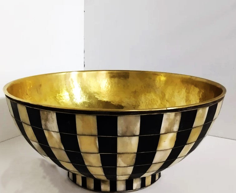 Evier Artisanale en Laiton avec Incrustations de Résine Élégantes noir et blanc vasque marocaine
